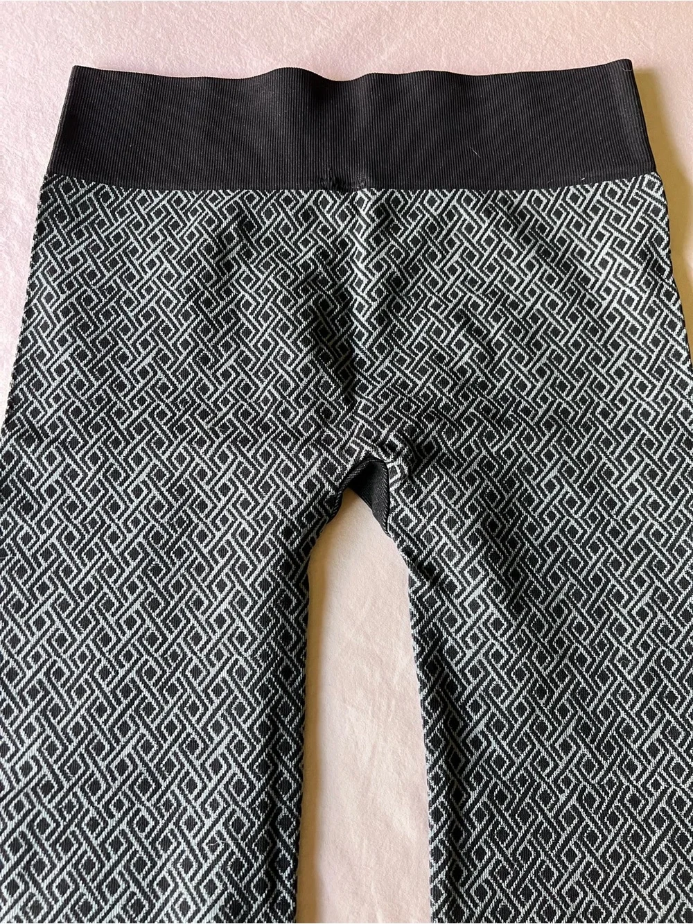 Aventura Geometric Ankle Footless Tights Black & Gray